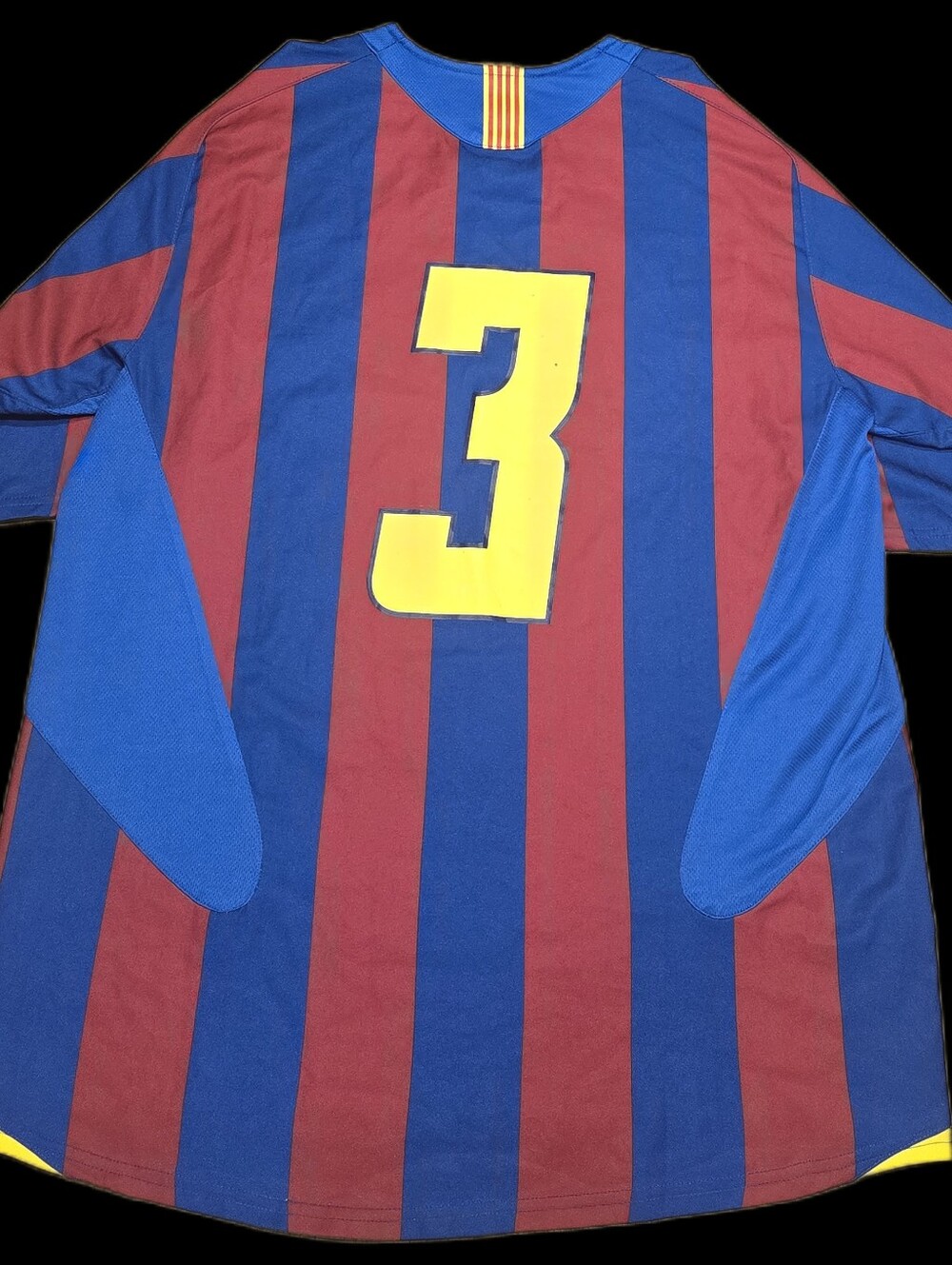 2005 - 2006 Fubal Club Barcelona Blue & Red #3 - Picture 3 of 7